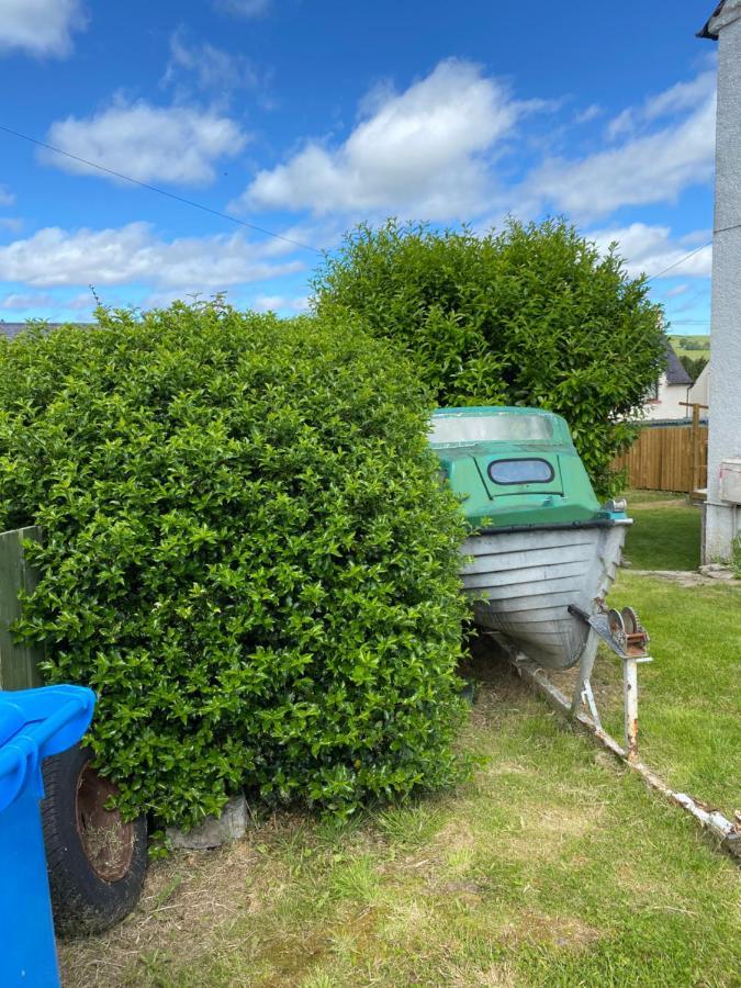 No 5 Newly Refurbished 4 Bedroom House Cononbridge Luaran gambar