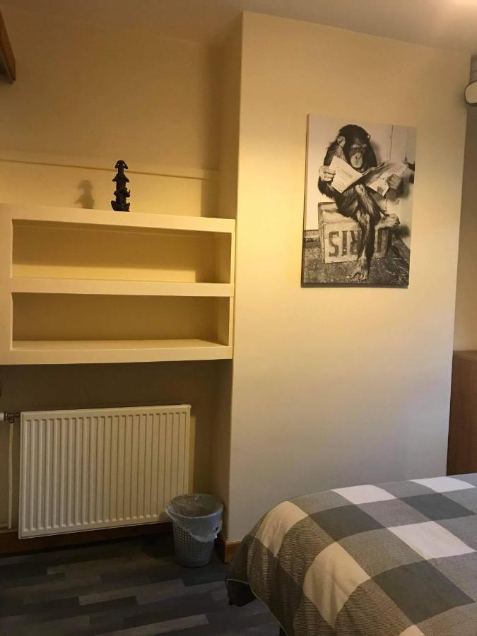 No 5 Newly Refurbished 4 Bedroom House Cononbridge Luaran gambar