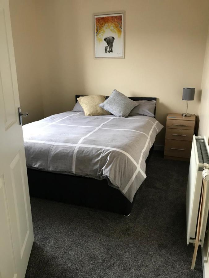 No 5 Newly Refurbished 4 Bedroom House Cononbridge Luaran gambar