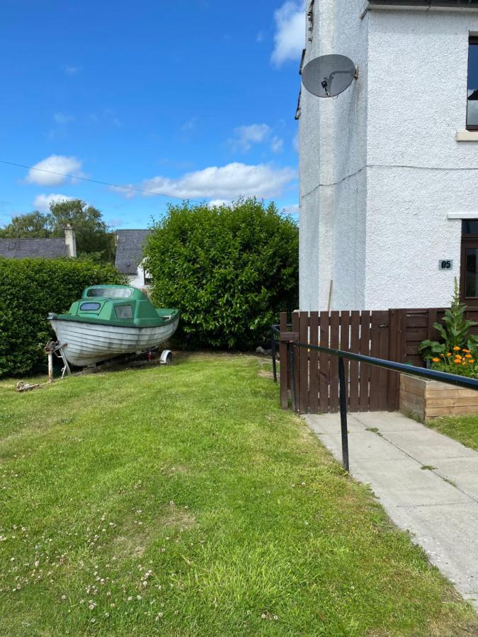 No 5 Newly Refurbished 4 Bedroom House Cononbridge Luaran gambar